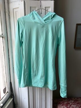 Under Armour Aqua Hooded Running Top